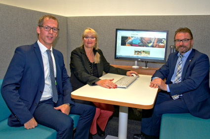 Mayener OB Wolfgang Treis, Heike Knapp und Roland Geisbüsch (beide Barmer GEK) (v.l.n.r.)