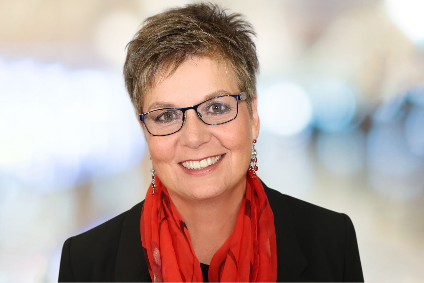 Dr. Ursula Marschall