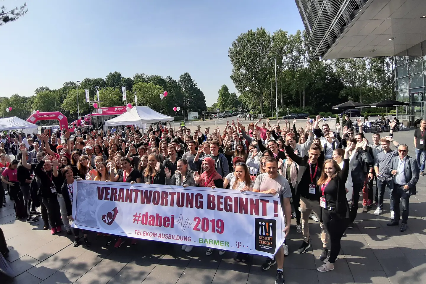 Bild vor der Aktion „Verantwortung beginnt“ der BARMER und der Telekom