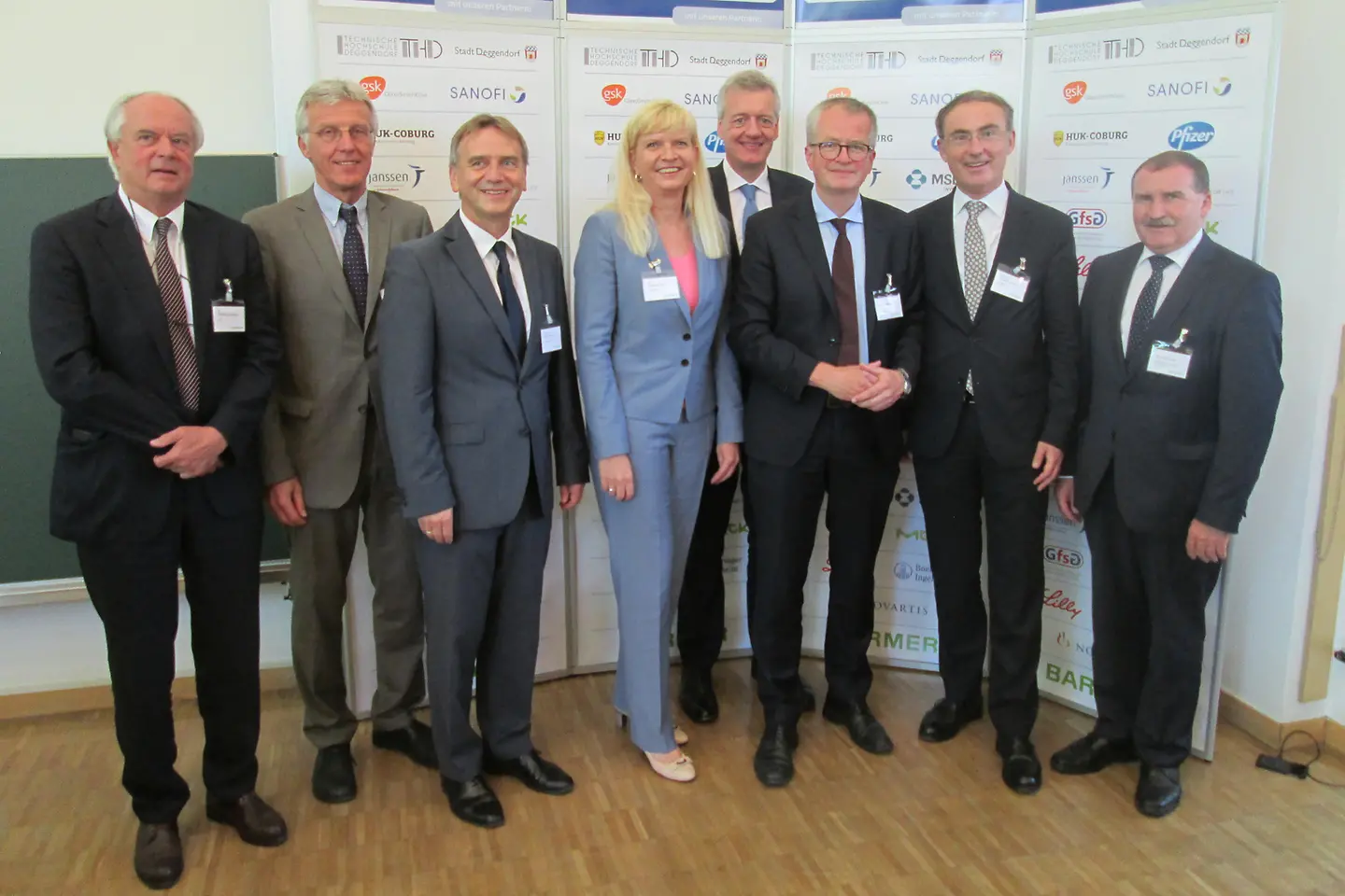 Referenten und Gastgeberin Dr. Claudia Wöhler beim Barmer Forum 2017