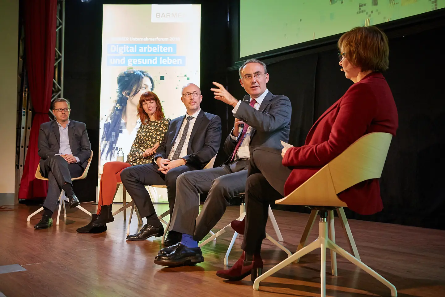 Prof. Dr. Christoph Straub auf dem Podium. 