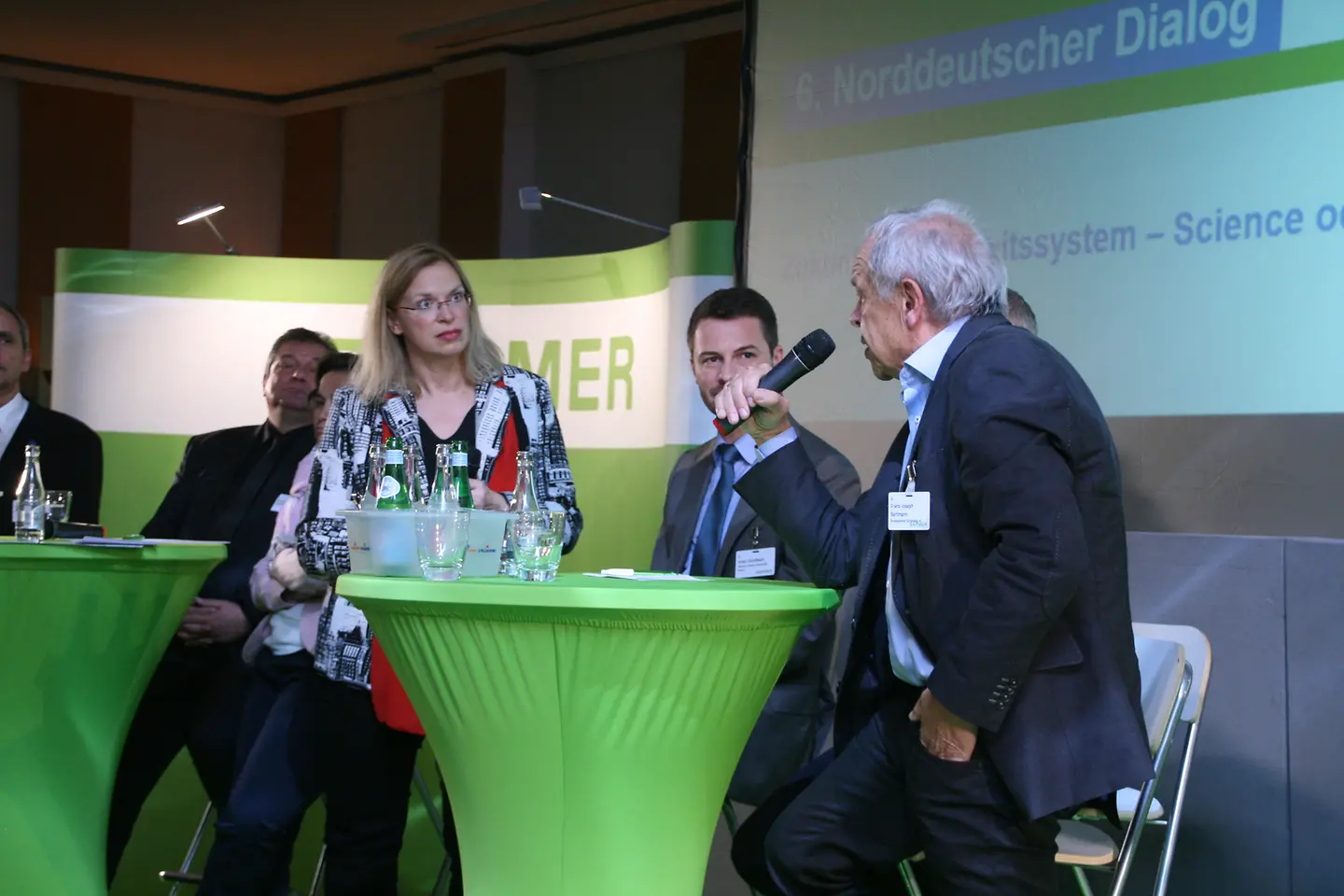 Diskussionsrunde beim 6. Norddeutschen Dialog der BARMER