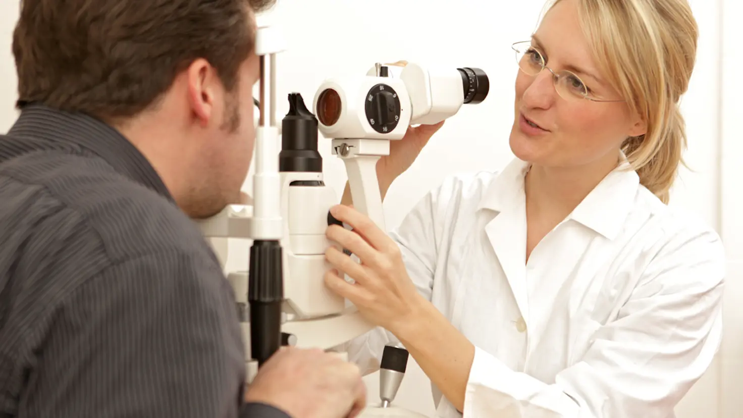 Untersuchung beim Augenarzt