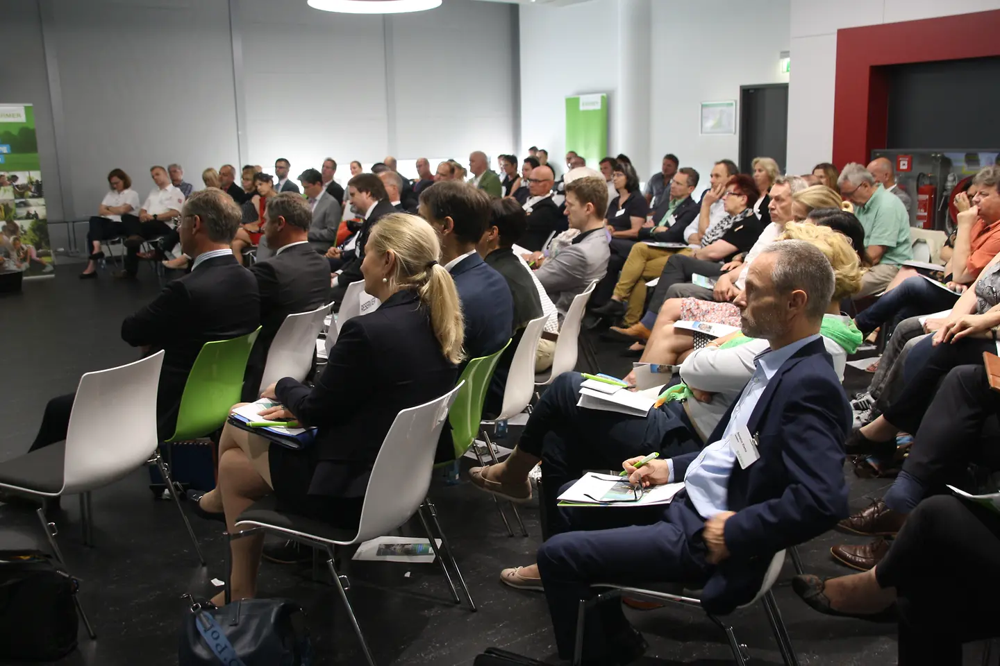 Dresdner Dialog am Flughafen - Publikum