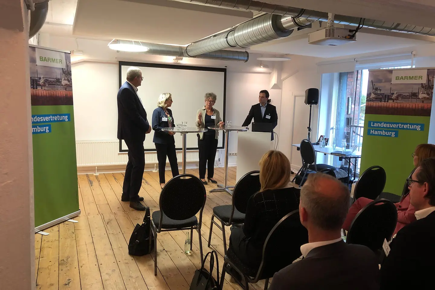Podiumsdiskussion bei der Barmer-Veranstaltung zum Thema Ambulantisierung