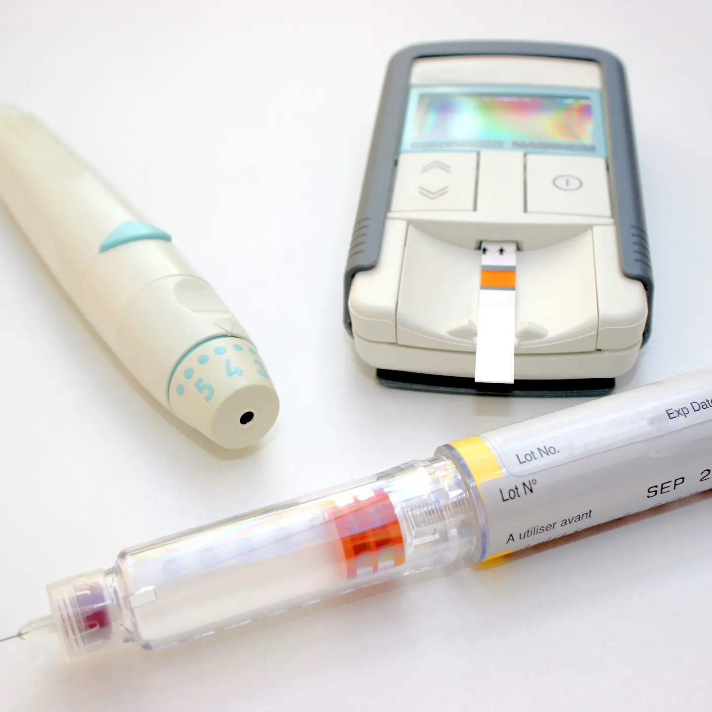 Insulinpen und elektronisches Messgerät mit Teststreifen