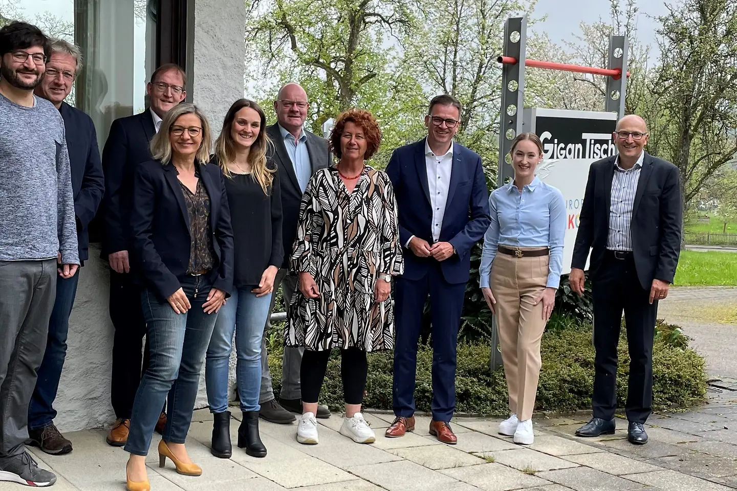 Die Teilnehmerinnen und Teilnehmer am 4. Talk am Tisch in Bartholomä.