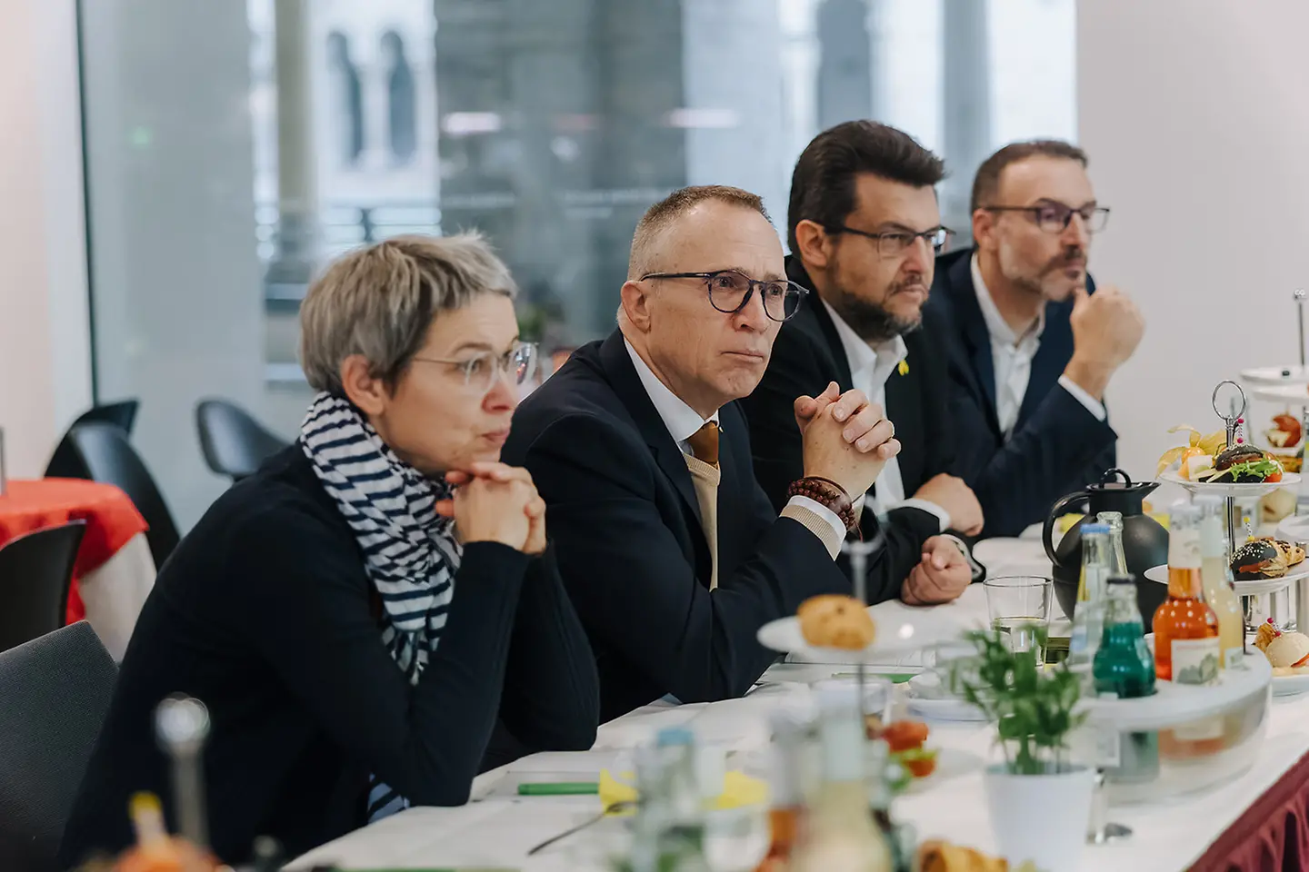 Landtagsabgeordnete aus Sachsen-Anhalt beim Parlamentarischen Frühstück der Barmer.