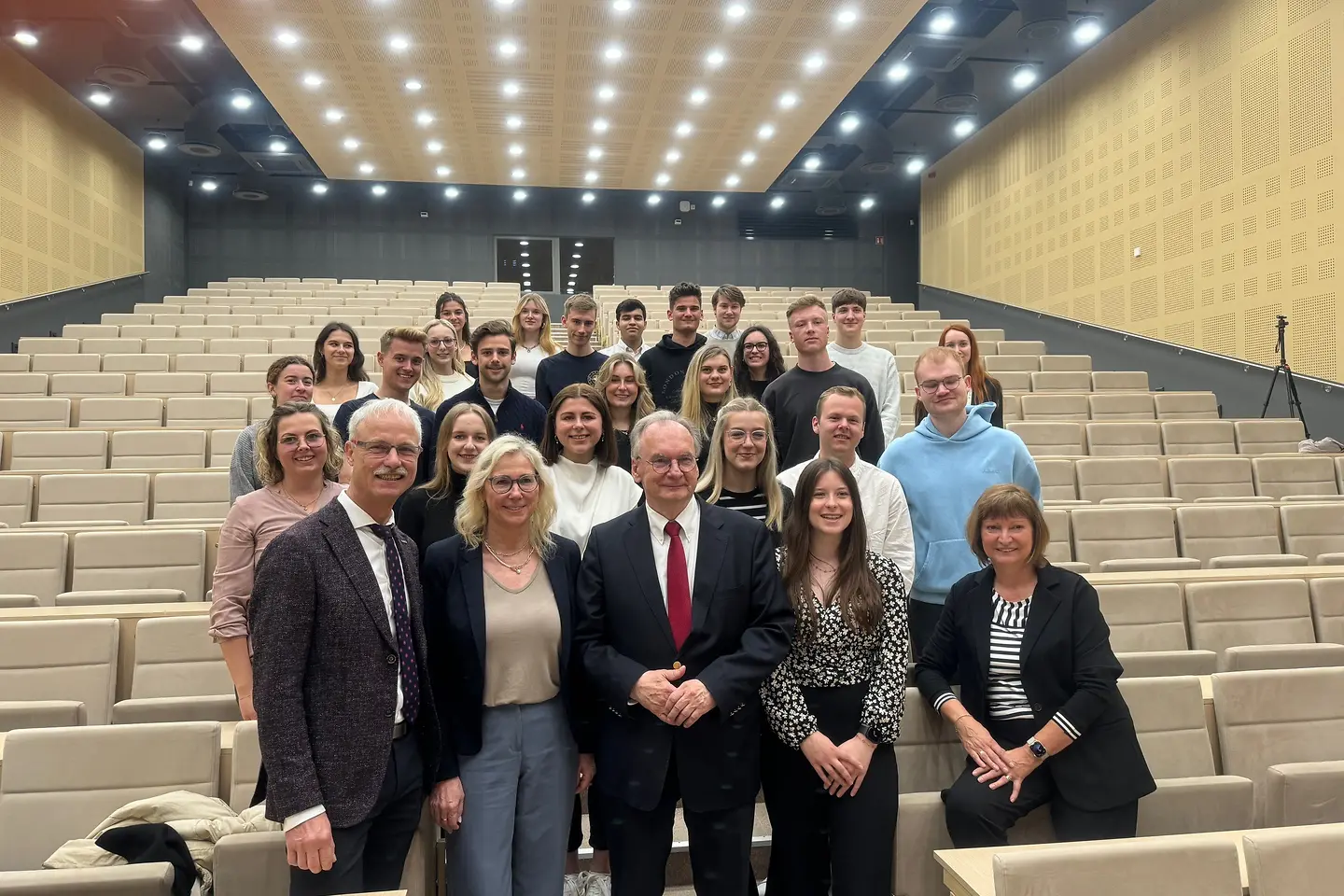 Ministerpräsident Dr. Reiner Haseloff zu Gast in Pecs.